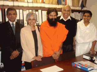 PYP UK Medical Advisory Board [Prof. Nilesh Samani, Dr. Pratibha Datta and Prof. Gokal] with Swamiji and Acharyaji